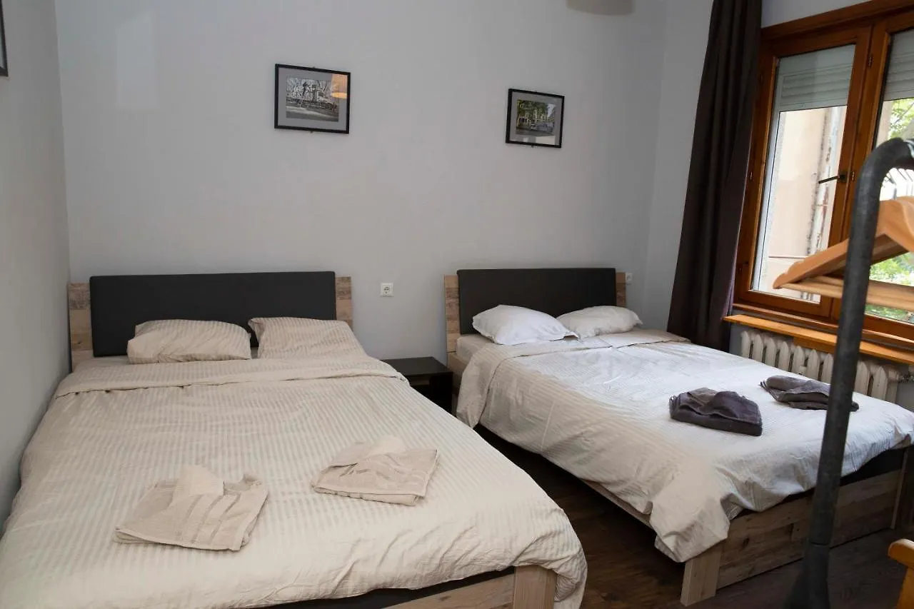 Central Sofia 3-Bedroom Apartment - Urban Art Gallery - Free Parking! 0*,