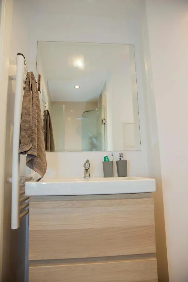 Central Sofia 3-Bedroom Apartment - Urban Art Gallery - Free Parking! 0*,